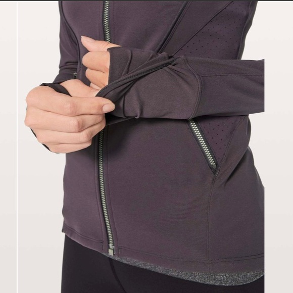 Lululemon 2 Sleek Essentials Zip Up Jacket in Boysenberry - Picture 5 of 16